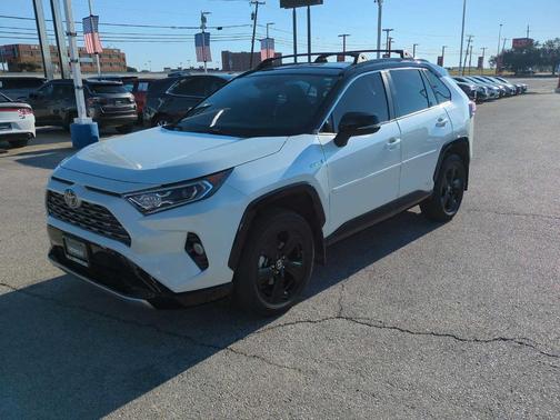 2020 Toyota RAV4 Hybrid XSE