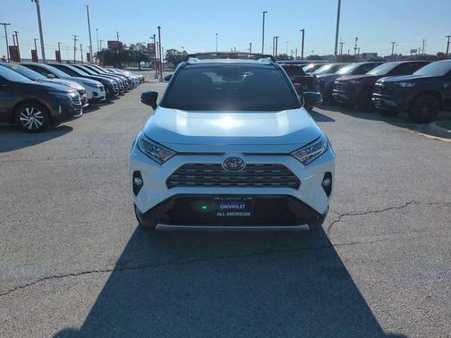 2020 Toyota RAV4 Hybrid XSE