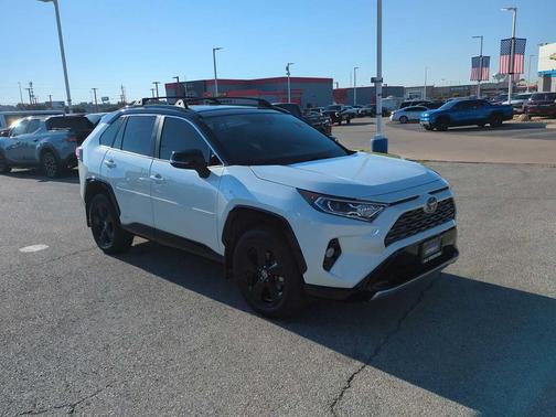 2020 Toyota RAV4 Hybrid XSE