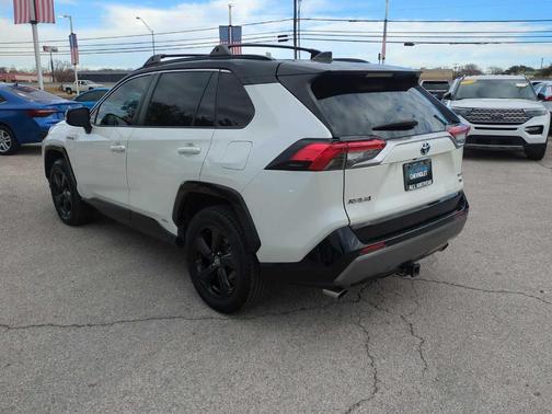 2019 Toyota RAV4 Hybrid XSE