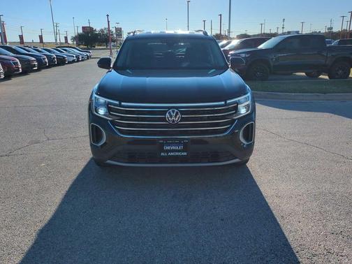 2024 Volkswagen Atlas 2.0T SE