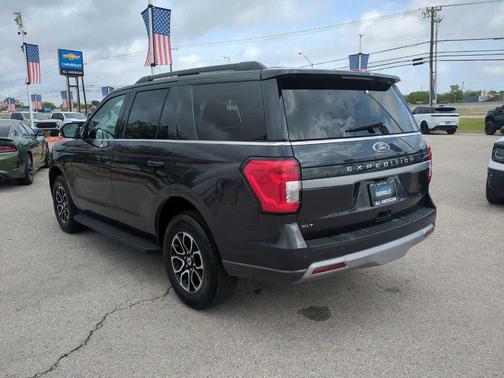 2024 Ford Expedition XLT