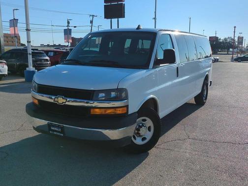 2020 Chevrolet Express 3500 LT