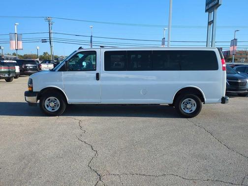 2020 Chevrolet Express 3500 LT