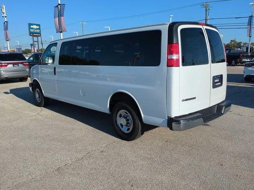 2020 Chevrolet Express 3500 LT