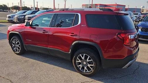 2023 GMC Acadia SLT