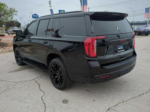 Onyx Black 2023 GMC Yukon SLT