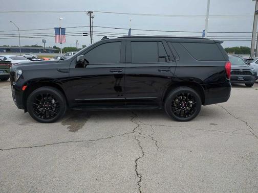Onyx Black 2023 GMC Yukon SLT