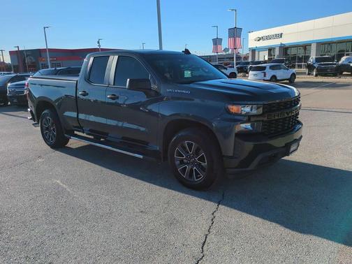 2020 Chevrolet Silverado 1500 Custom