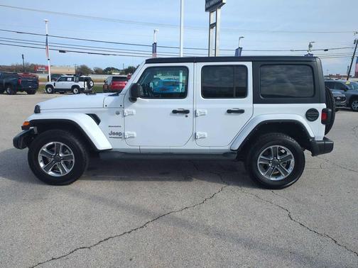 2022 Jeep Wrangler Unlimited Sahara