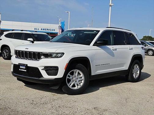 2022 Jeep Grand Cherokee Laredo
