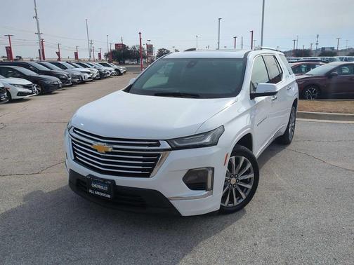 2023 Chevrolet Traverse Premier