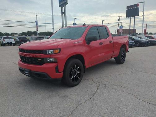 2020 Chevrolet Silverado 1500 Custom