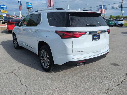 2023 Chevrolet Traverse Premier