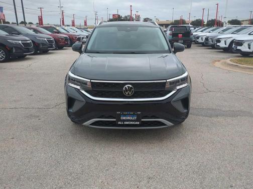 2024 Volkswagen Taos 1.5T SE