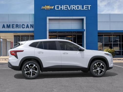 Summit White 2026 Chevrolet Trax 1RS
