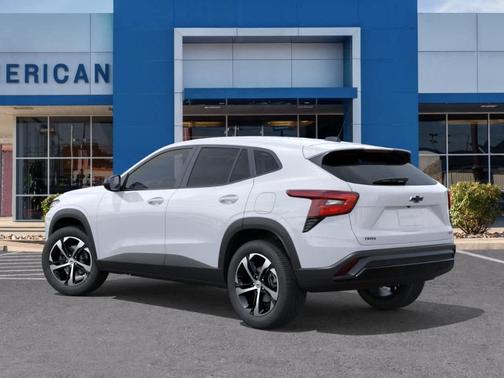 Summit White 2026 Chevrolet Trax 1RS