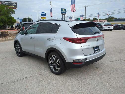 2022 Kia Sportage EX
