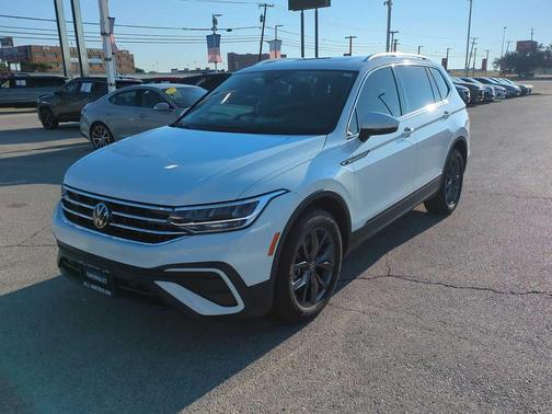 2024 Volkswagen Tiguan 2.0T SE