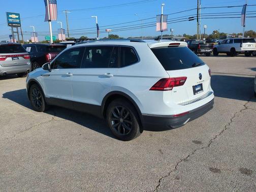 2024 Volkswagen Tiguan 2.0T SE