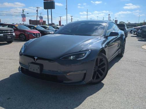 2022 Tesla Model S Base