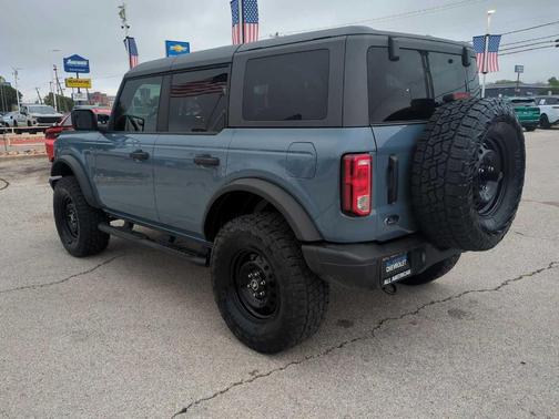2023 Ford Bronco Black Diamond
