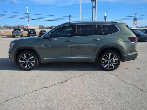 2026 Volkswagen Atlas 2.0T SEL Premium R-Line