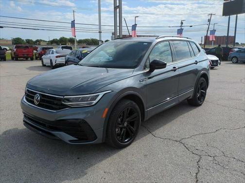2023 Volkswagen Tiguan 2.0T SE R-Line Black