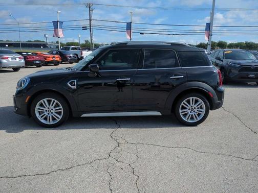 Midnight Black 2023 MINI Countryman Cooper S