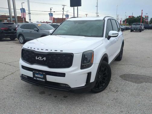 Glacial White Pearl 2022 Kia Telluride SX