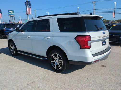 2022 Ford Expedition XLT