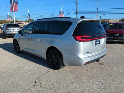 2024 Chrysler Pacifica Limited