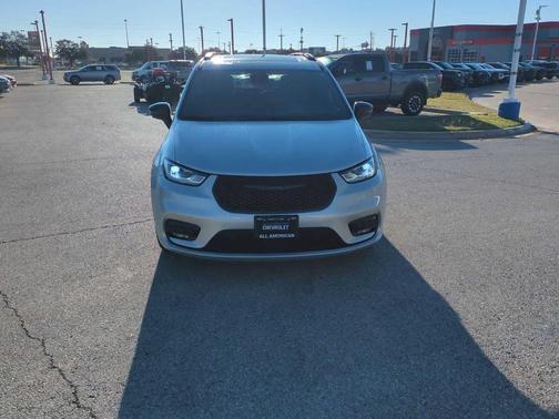 2024 Chrysler Pacifica Limited