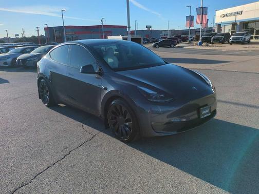 2023 Tesla Model Y Performance
