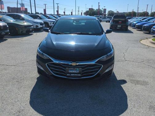 Mosaic Black Metallic 2024 Chevrolet Malibu LT