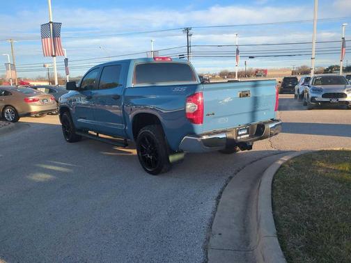 2019 Toyota Tundra SR5