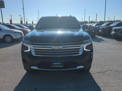 2023 Chevrolet Suburban High Country