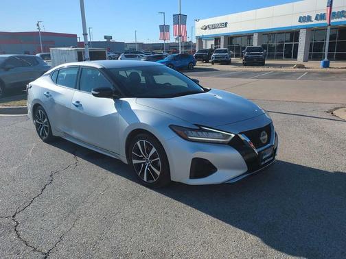 2023 Nissan Maxima SV