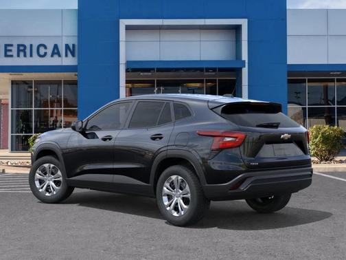 Mosaic Black Metallic 2026 Chevrolet Trax LS
