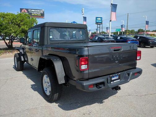 2023 Jeep Gladiator Sport