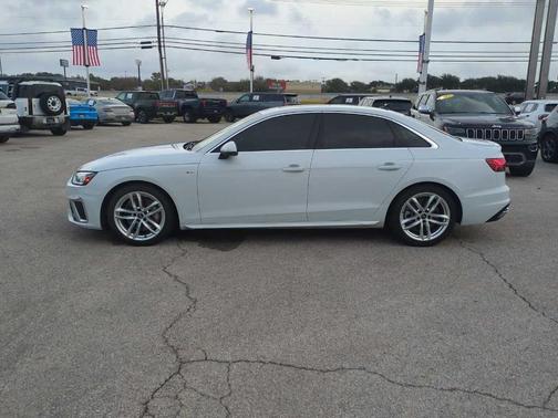 2022 Audi A4 45 S line Premium Plus