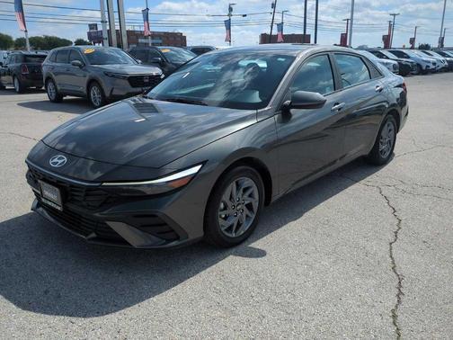 Amazon Gray 2024 Hyundai ELANTRA SEL