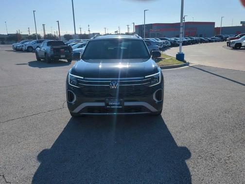 2024 Volkswagen Atlas 2.0T Peak Edition SE w/Technology