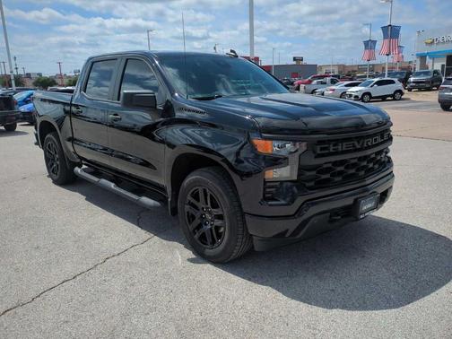 Black 2022 Chevrolet Silverado 1500 Custom