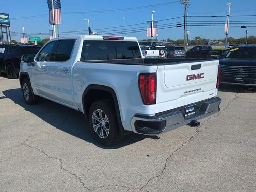 2024 GMC Sierra 1500 SLT