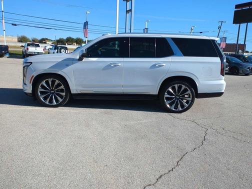 2025 Cadillac Escalade Premium Luxury