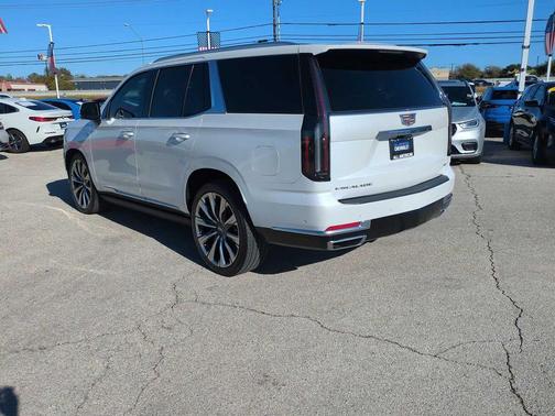 2025 Cadillac Escalade Premium Luxury
