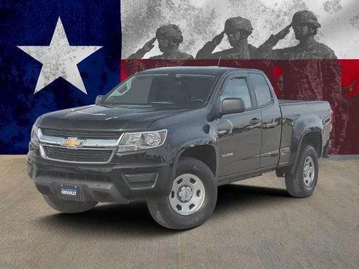Photo 1 of 25 of 2019 Chevrolet Colorado WT