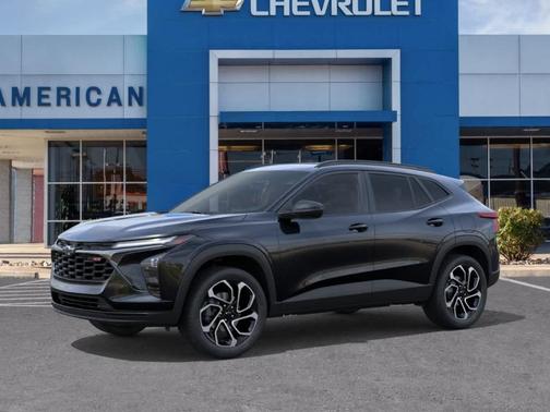 Mosaic Black Metallic 2026 Chevrolet Trax 2RS
