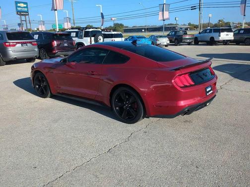 2021 Ford Mustang EcoBoost